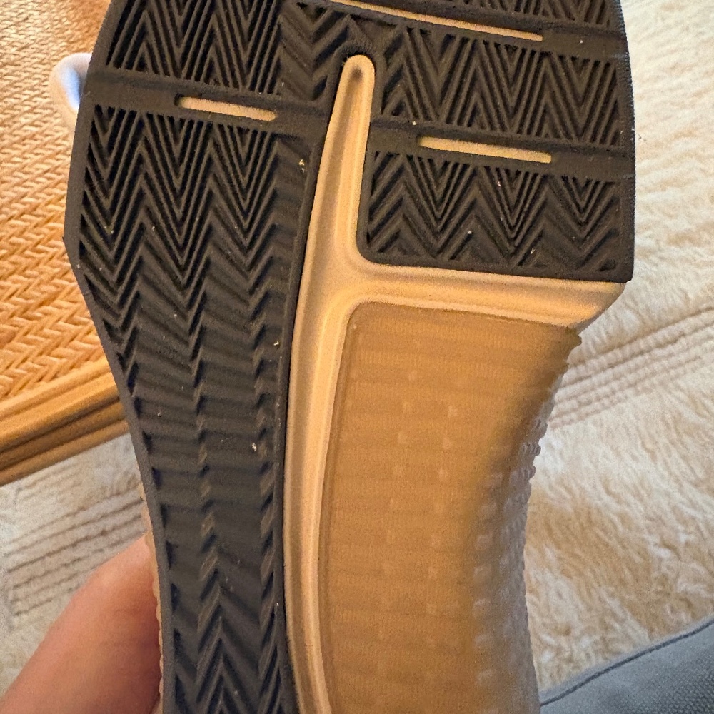 Nike Women’s Metcon Training Sneakers (Used Once) - Picture 2 of 2